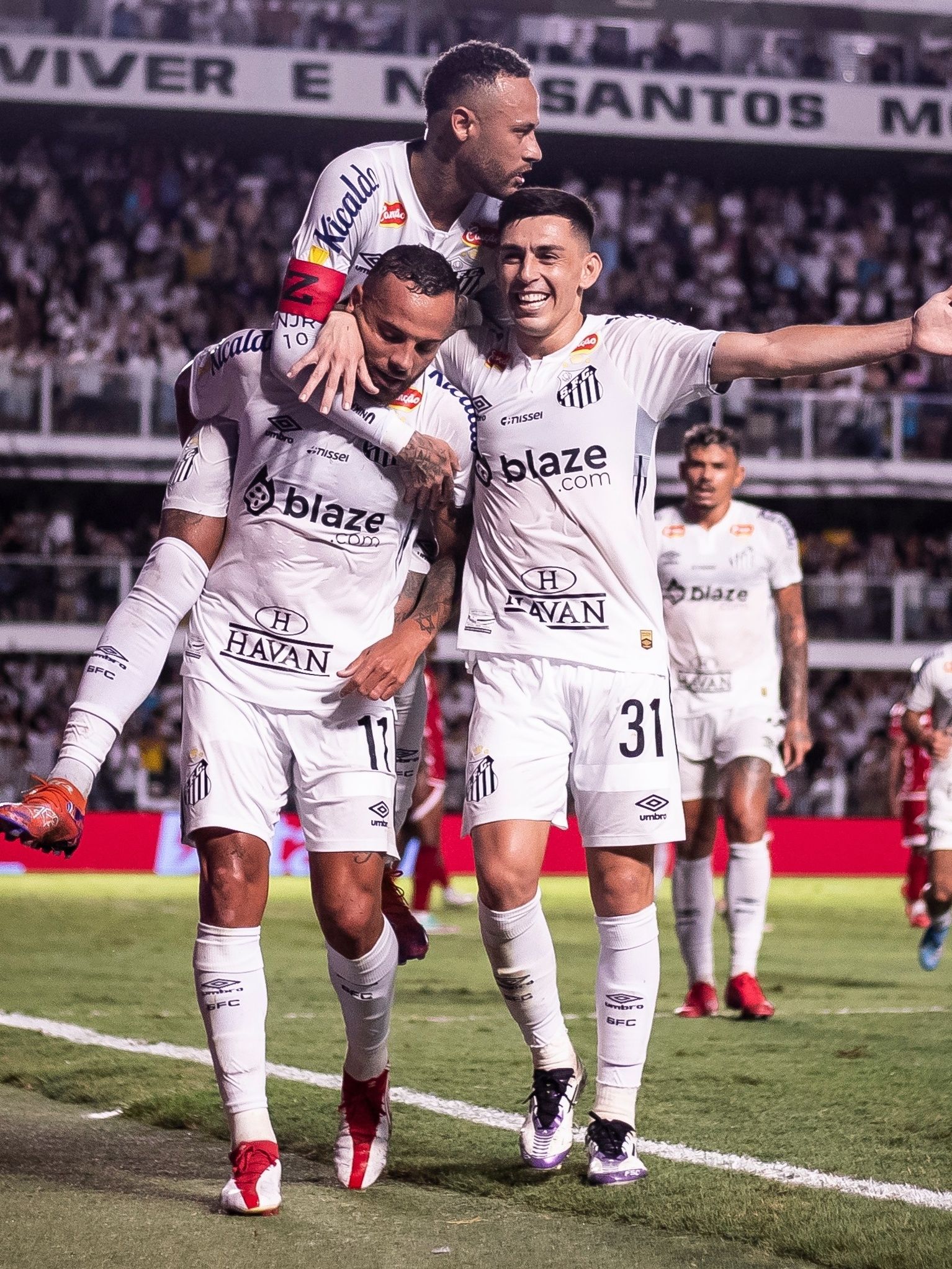 No momento, você está visualizando NEYMAR SOFRE NO SANTOS