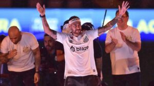 Leia mais sobre o artigo NEYMAR REVITALIZA SANTOS