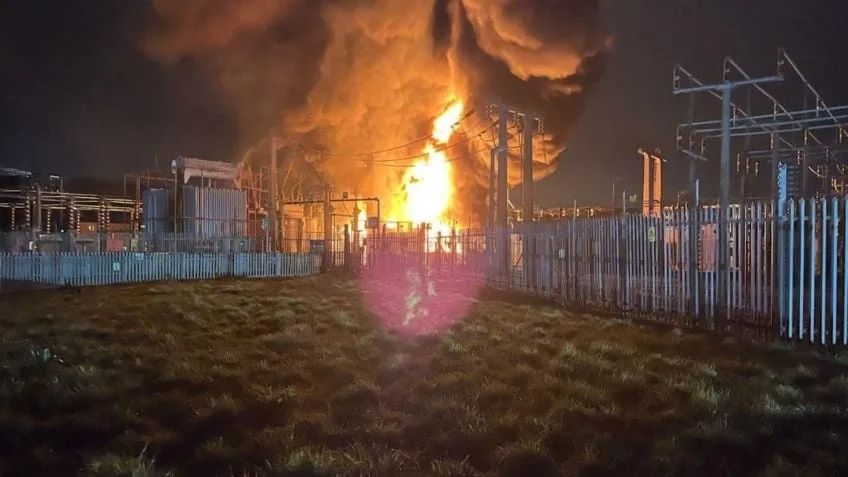 #AeroportoHeathrow #incêndio #transporteAéreo #energia #Hayes #Londres #março2025 #prejuízo