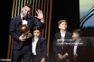 Leia mais sobre o artigo MESSI E FAMÍLIA EM MOMENTO INESQUECÍVEL