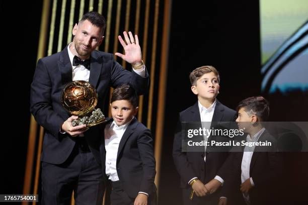Leia mais sobre o artigo MESSI E FAMÍLIA EM MOMENTO INESQUECÍVEL
